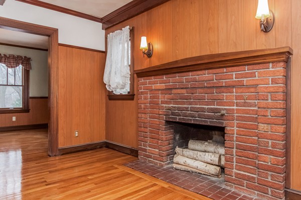 176 Springfield Street Springfield, MA 01107 - Photo 6 of 30