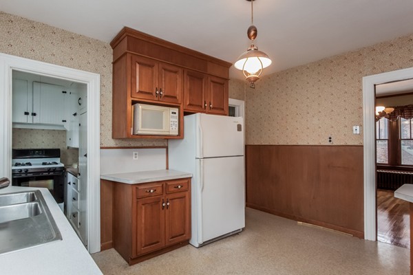 176 Springfield Street Springfield, MA 01107 - Photo 10 of 30