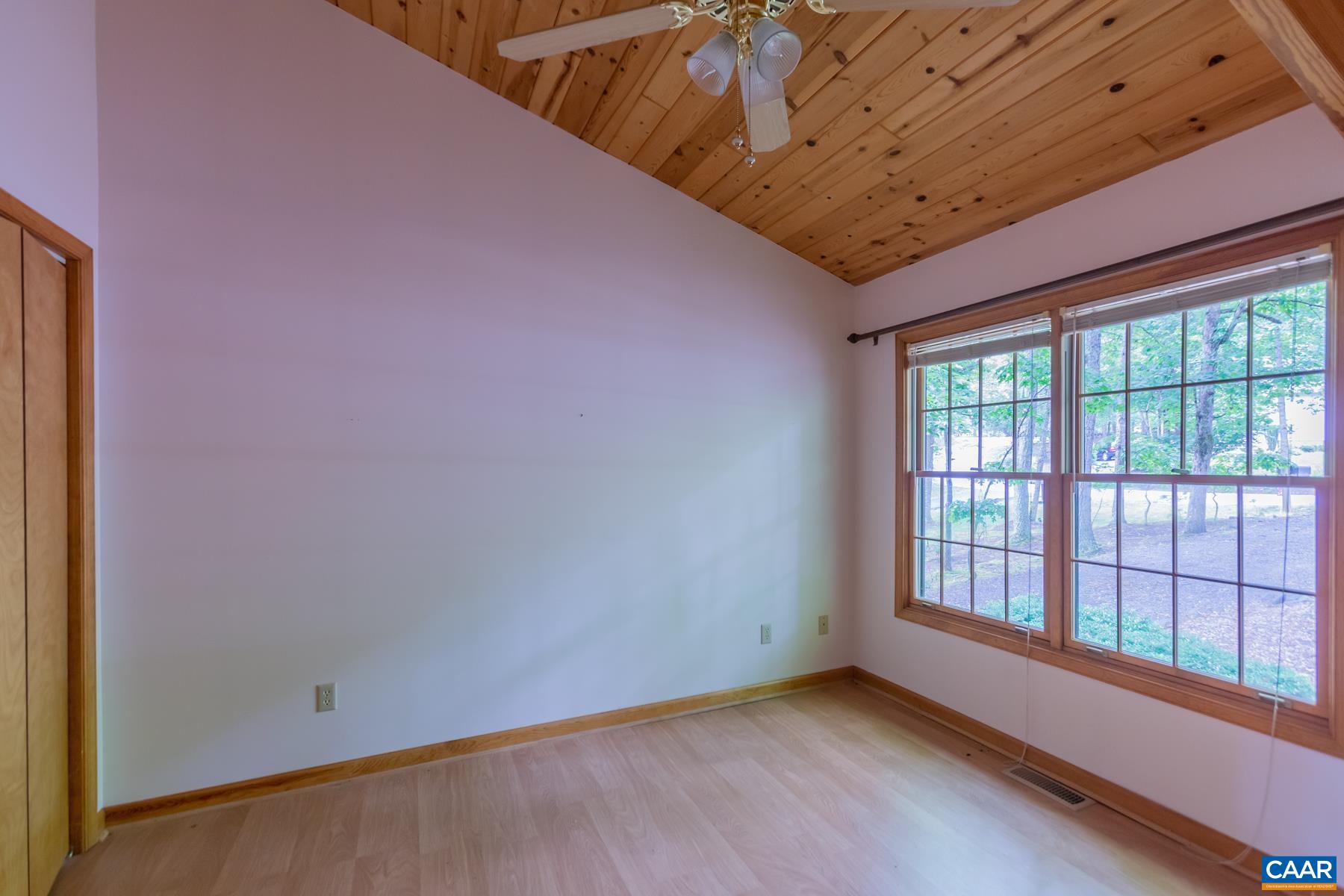 21 Briarwood Road Palmyra, VA 22963 - Photo 29 of 37 a view of an empty room with a window
