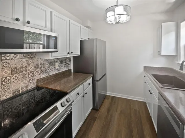 $225,000 | 806 Brighton Point, Atlanta, GA 30328