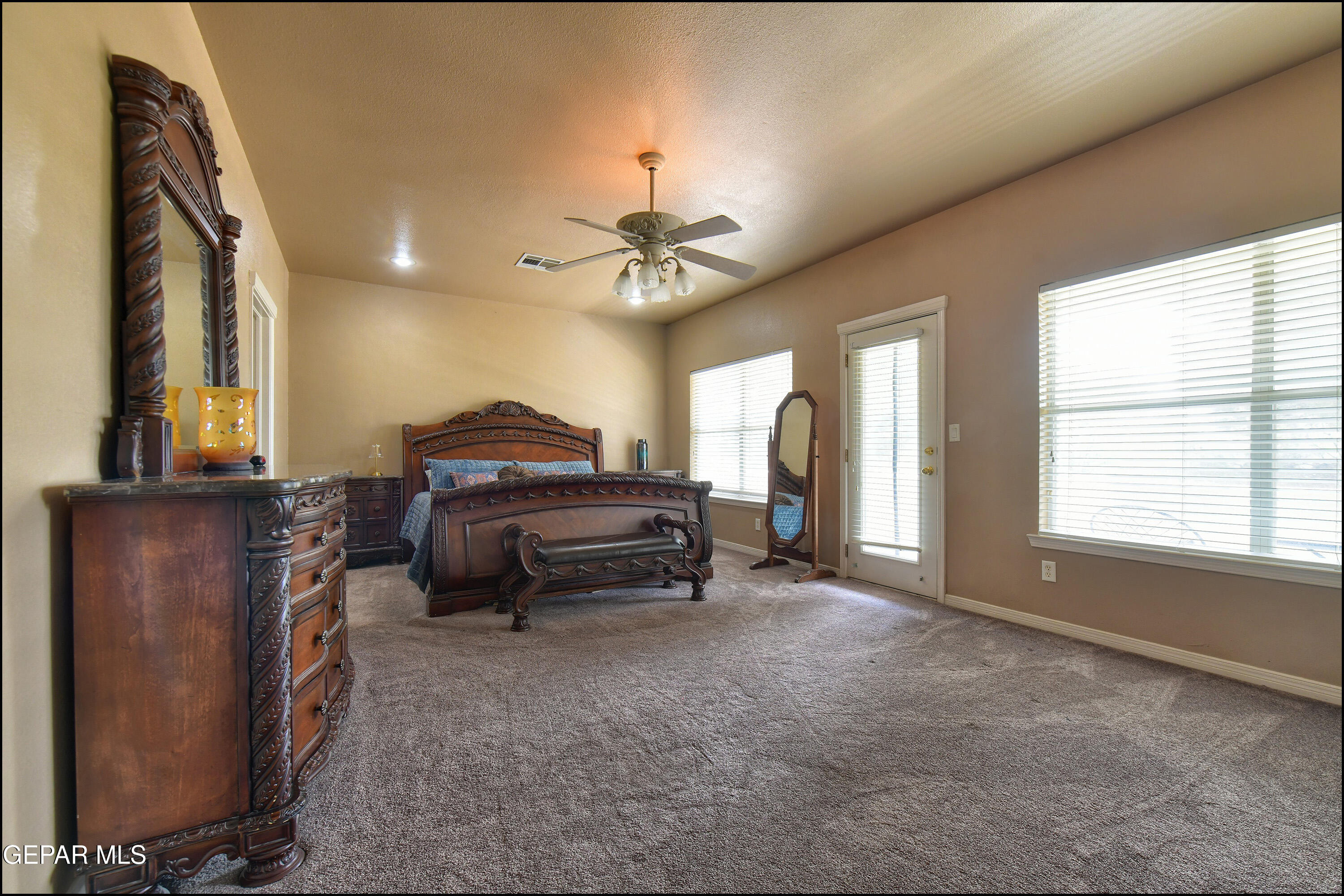 604 Rosinante Road El Paso, TX 79922 - Photo 28 of 46 31