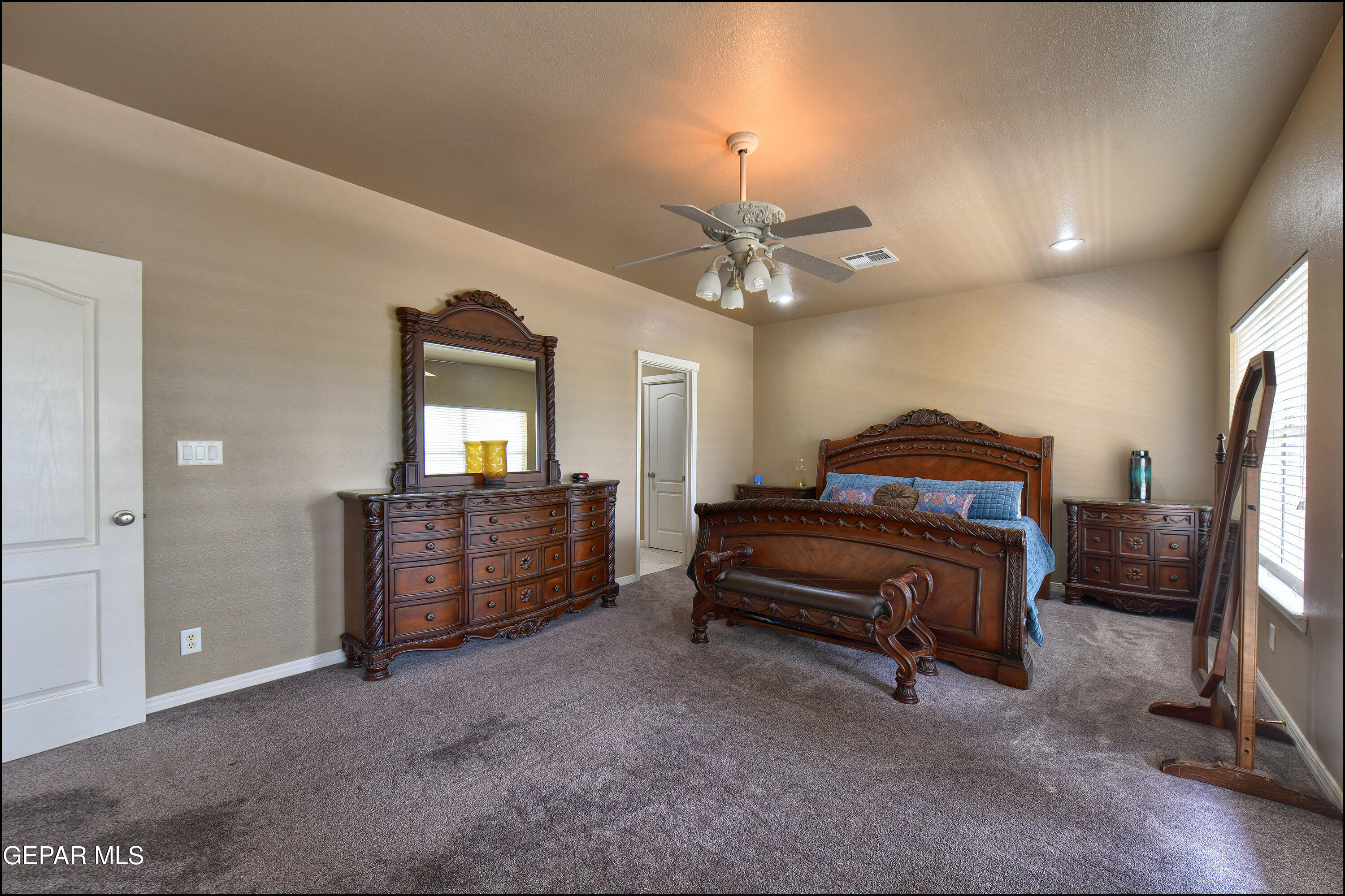 604 Rosinante Road El Paso, TX 79922 - Photo 29 of 46 32