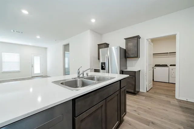 $2,100 | 904 Sunrise Lane, Royse City, TX 75189