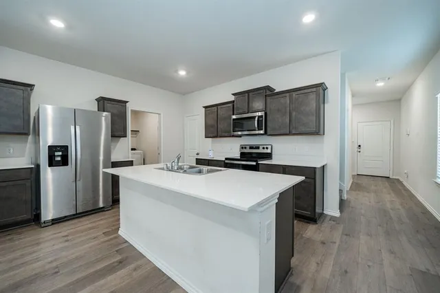 $2,100 | 904 Sunrise Lane, Royse City, TX 75189