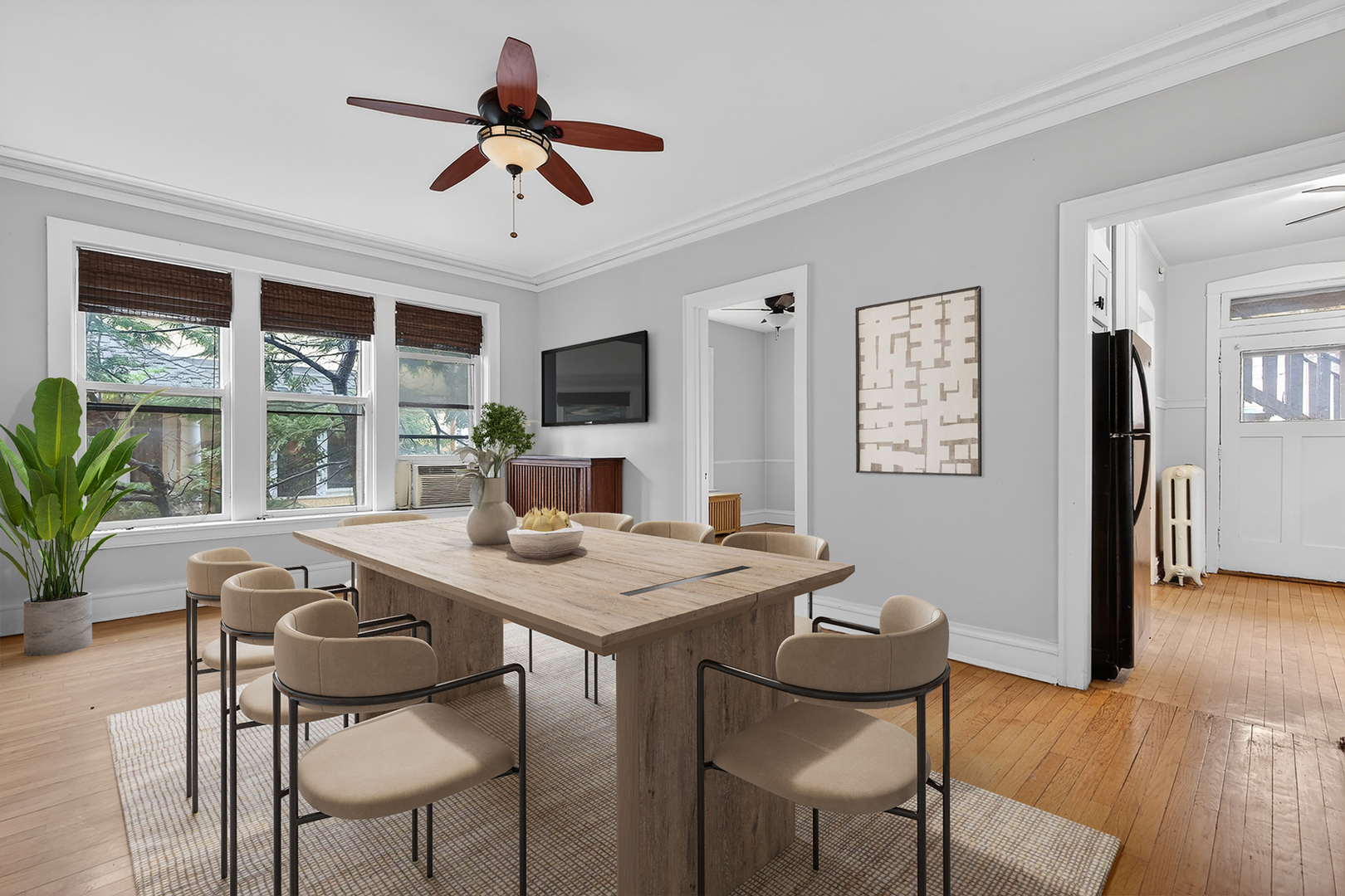 344 Wisconsin Avenue, Unit 1 Oak Park, IL 60302 - Photo 6 of 20 a view of a dining room with furniture window and wooden floor