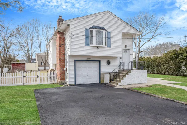 $599,999 | 83 Revilo Avenue, Shirley, NY 11967