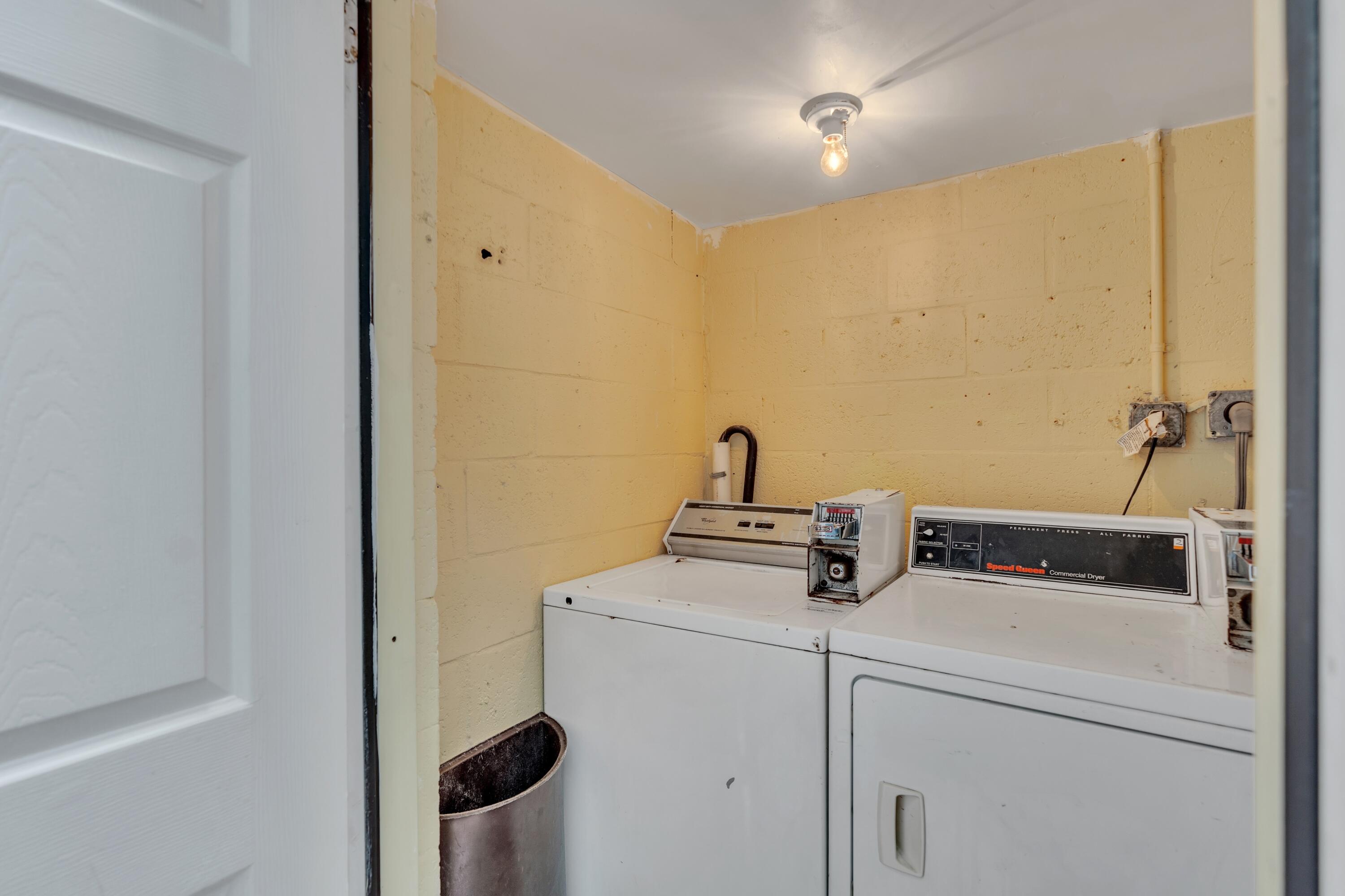 324 Indiana Street, Unit 3 Hollywood, FL 33019 - Photo 17 of 29 b6f19fabb9206ab88f92767a4e572c4a