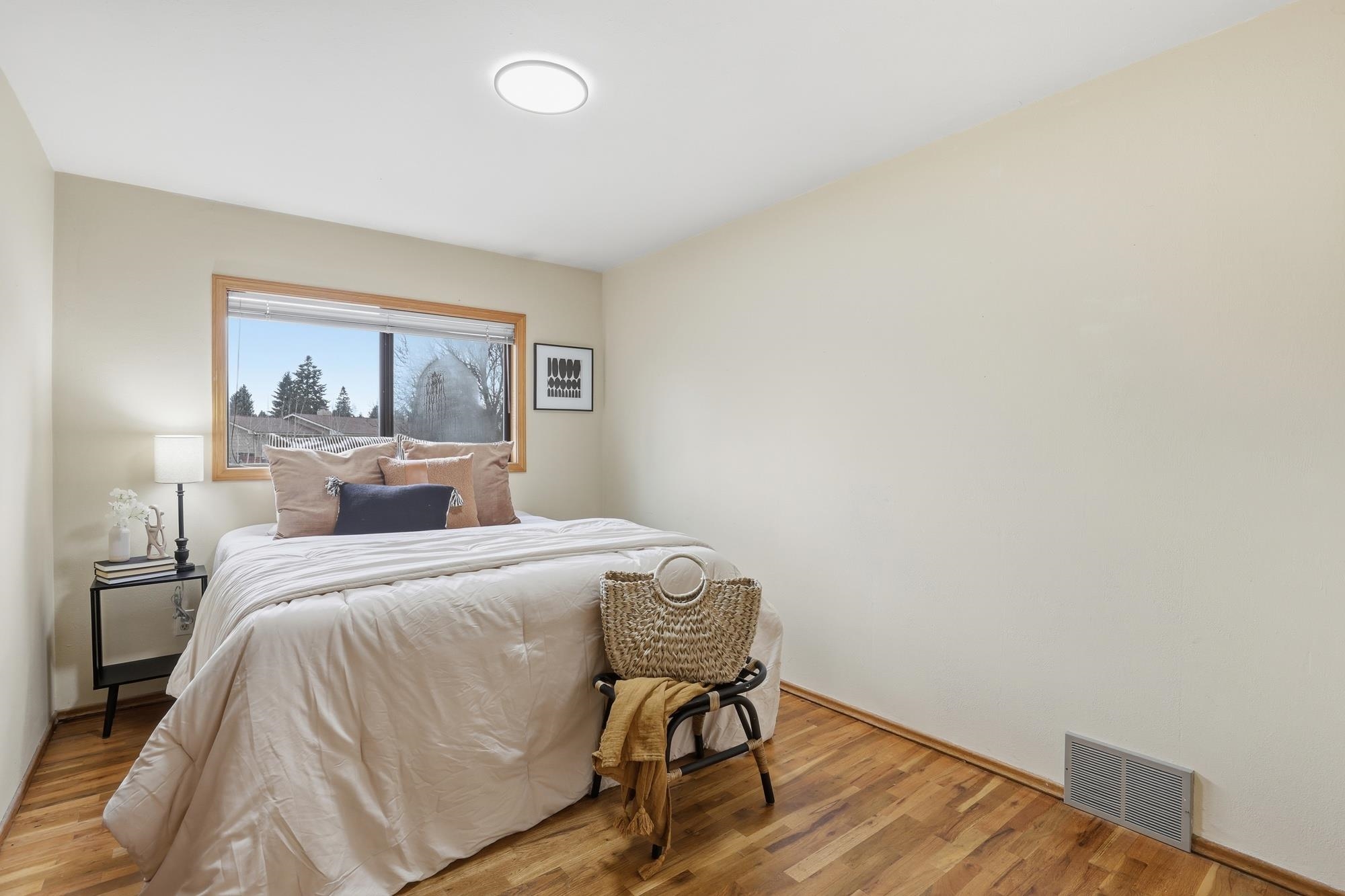 2215 East 58th Court Spokane, WA 99223 - Photo 17 of 49