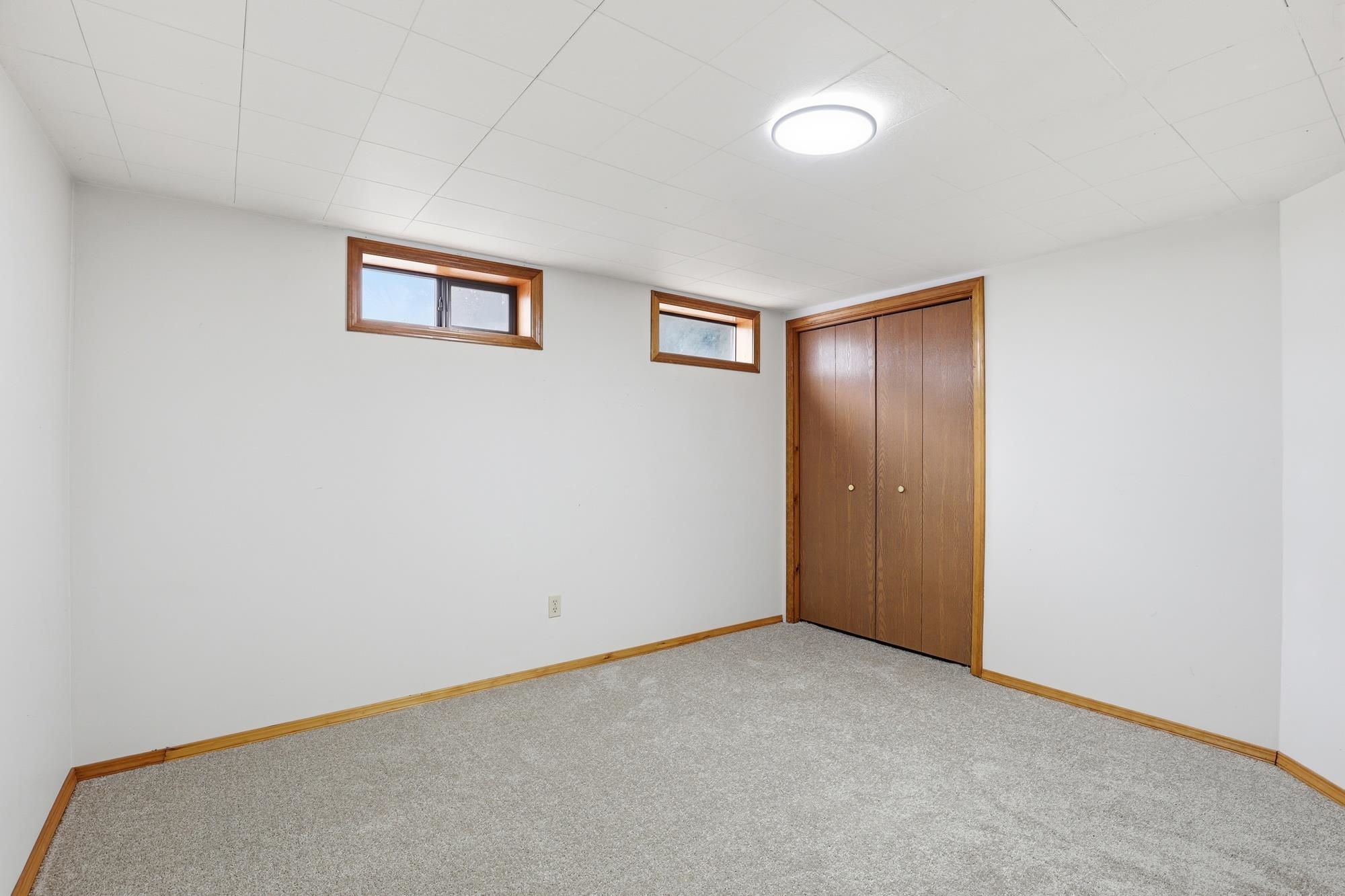 2215 East 58th Court Spokane, WA 99223 - Photo 29 of 49