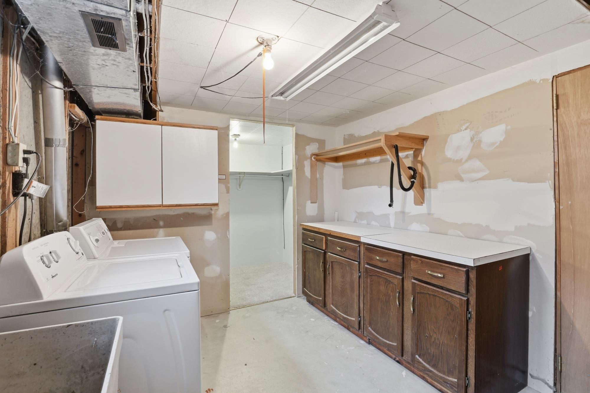 2215 East 58th Court Spokane, WA 99223 - Photo 33 of 49