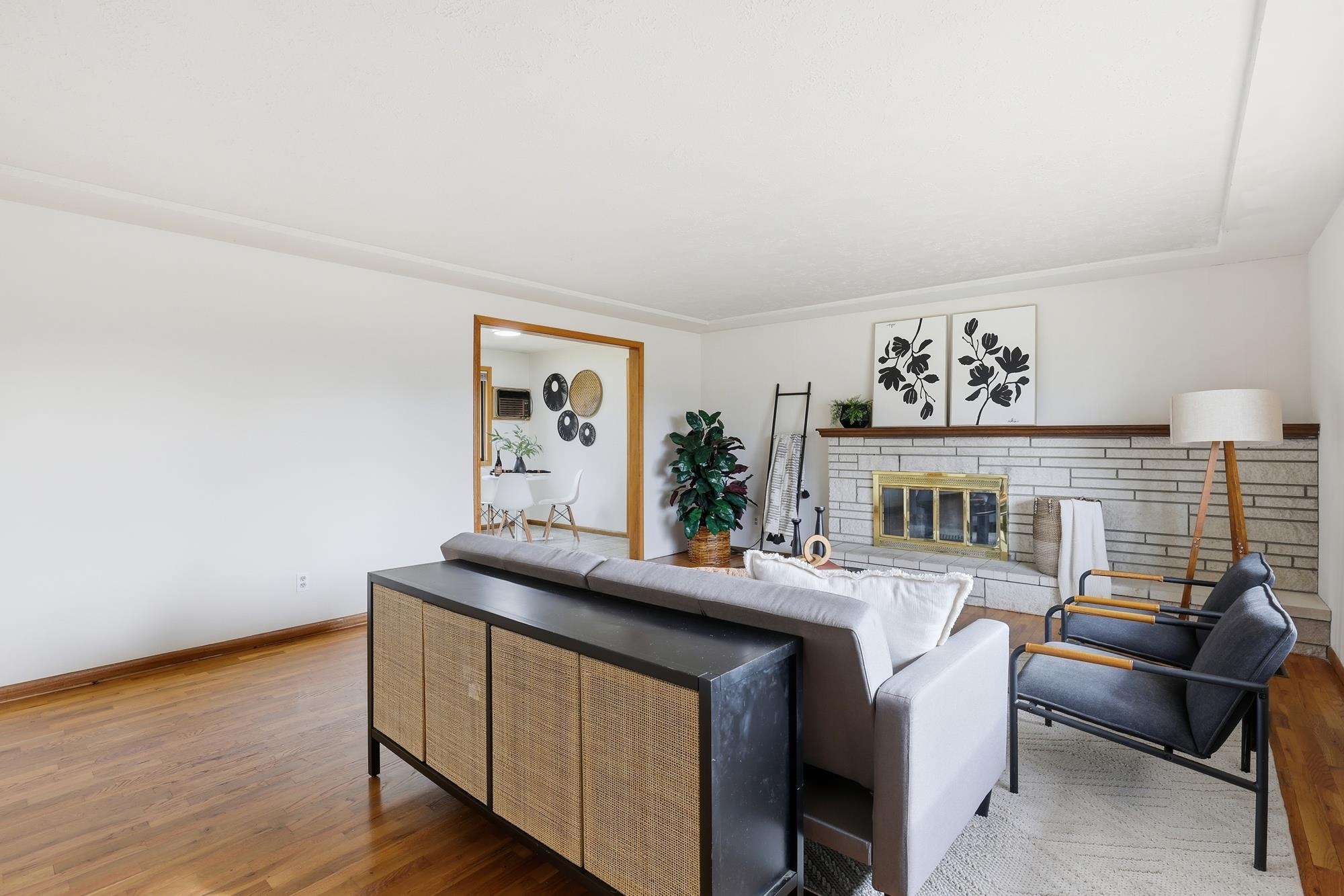 2215 East 58th Court Spokane, WA 99223 - Photo 4 of 49