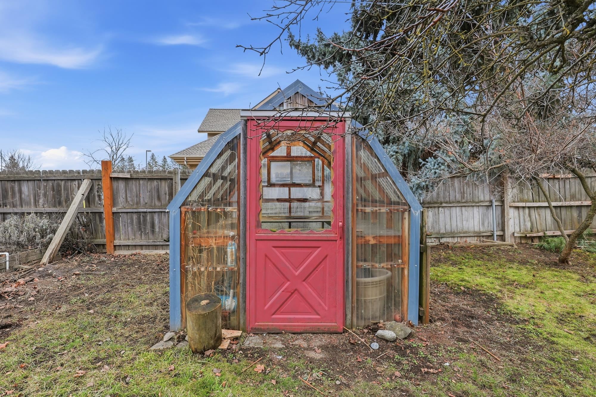 2215 East 58th Court Spokane, WA 99223 - Photo 43 of 49