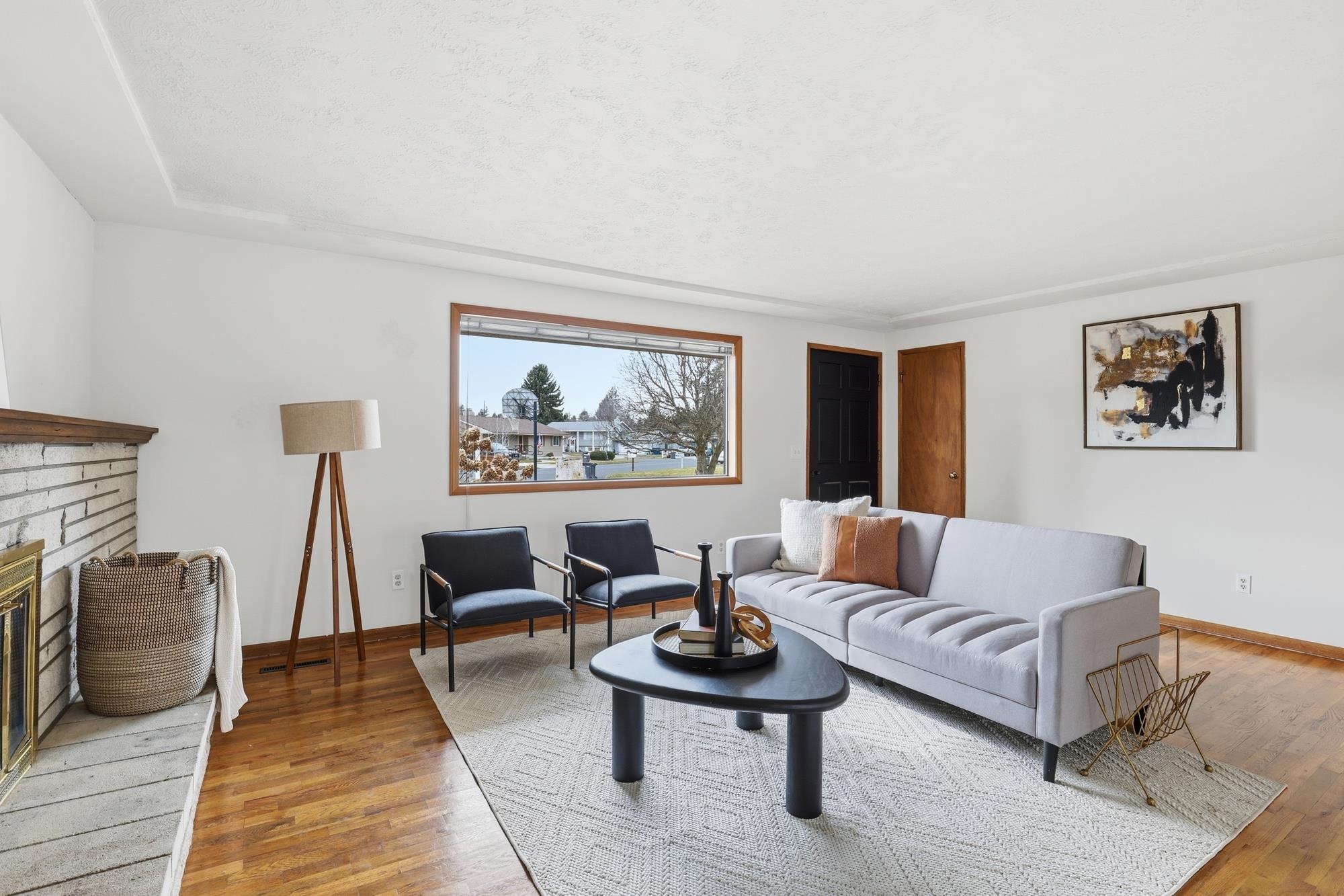 2215 East 58th Court Spokane, WA 99223 - Photo 7 of 49