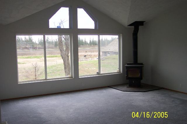 617 Front Street Cheney, WA 99004 - Photo 2 of 9