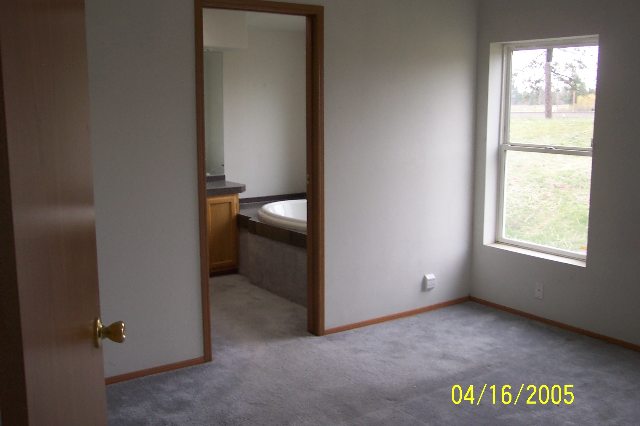 617 Front Street Cheney, WA 99004 - Photo 3 of 9