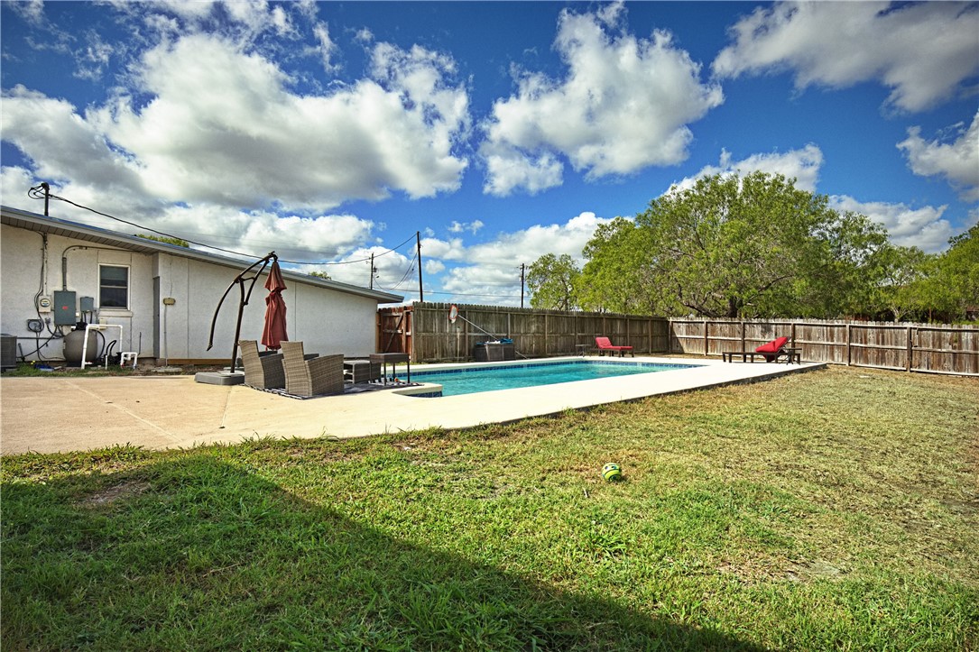 234 East Trant Road Kingsville, TX 78363 - Photo 27 of 32 a view of a house with a yard