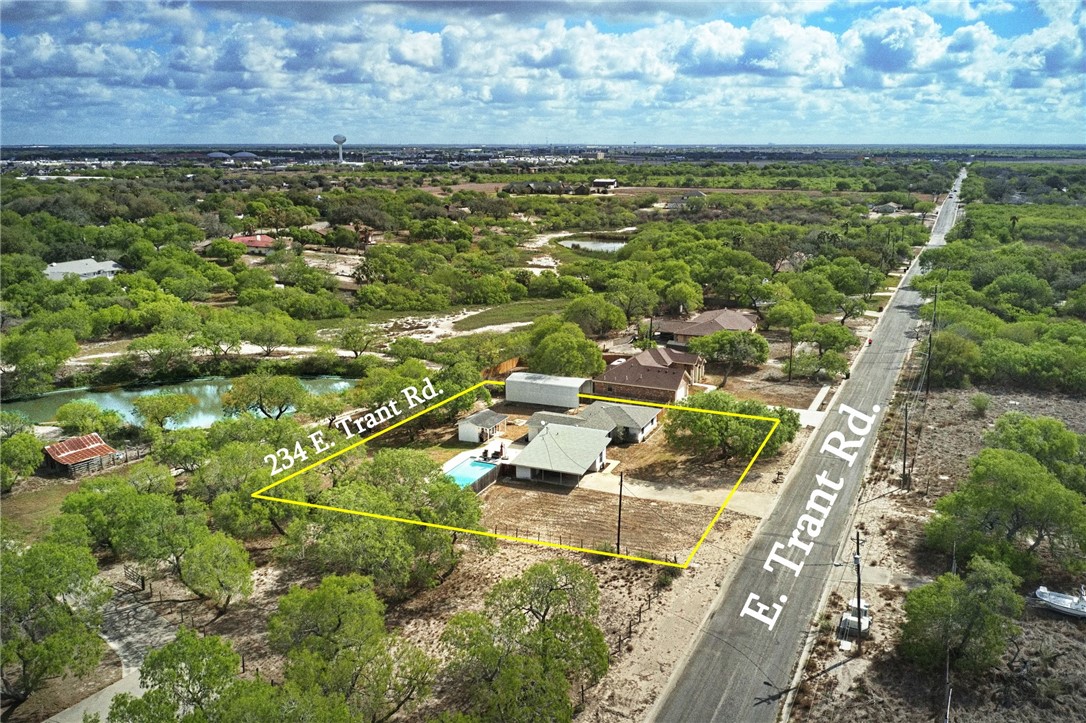 234 East Trant Road Kingsville, TX 78363 - Photo 31 of 32 a view of a city