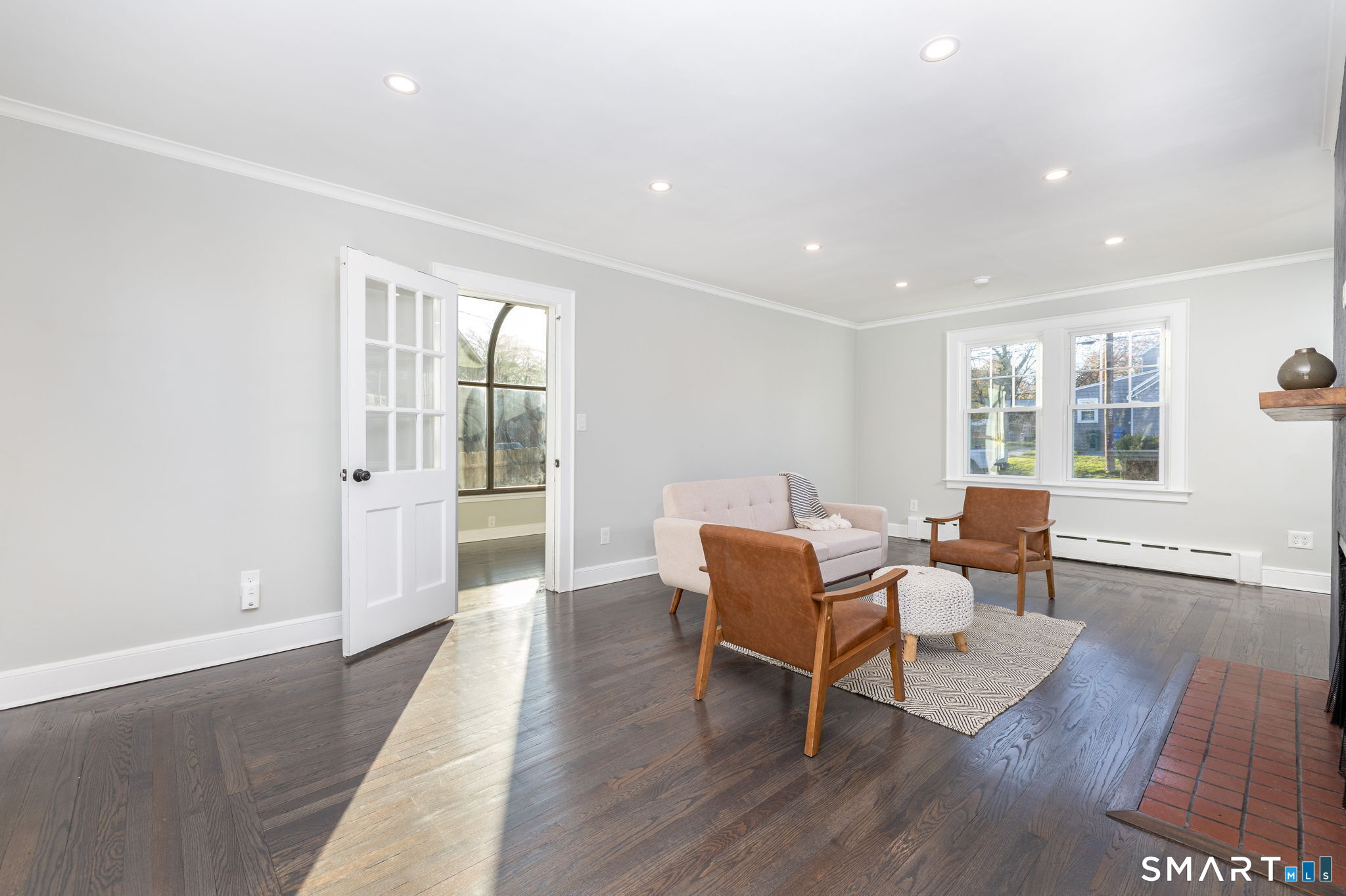 51 Hepburn Road Hamden, CT 06517 - Photo 9 of 40
