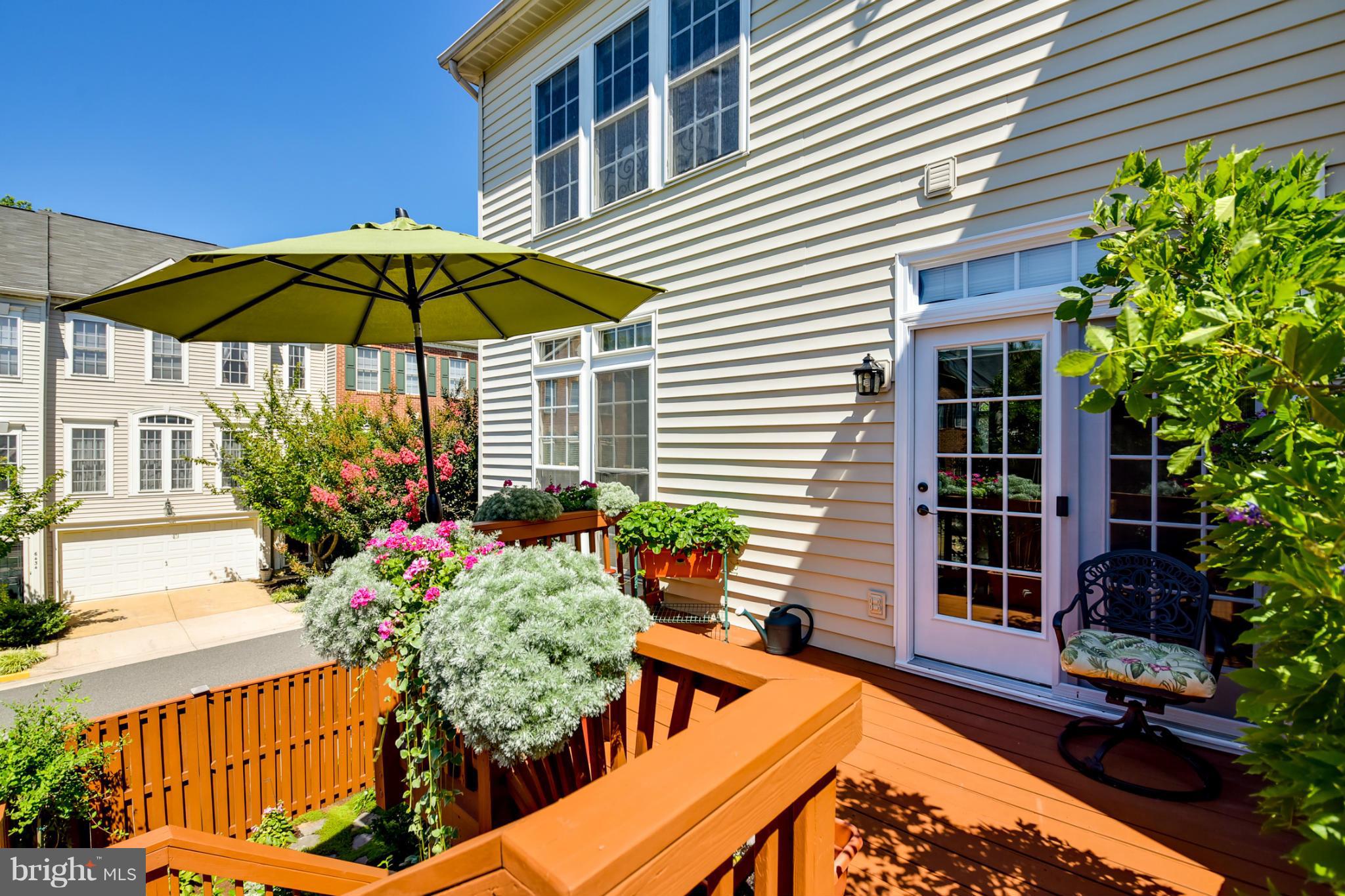 6481 Topsails Lane Springfield, VA 22150 - Photo 23 of 30 Deck