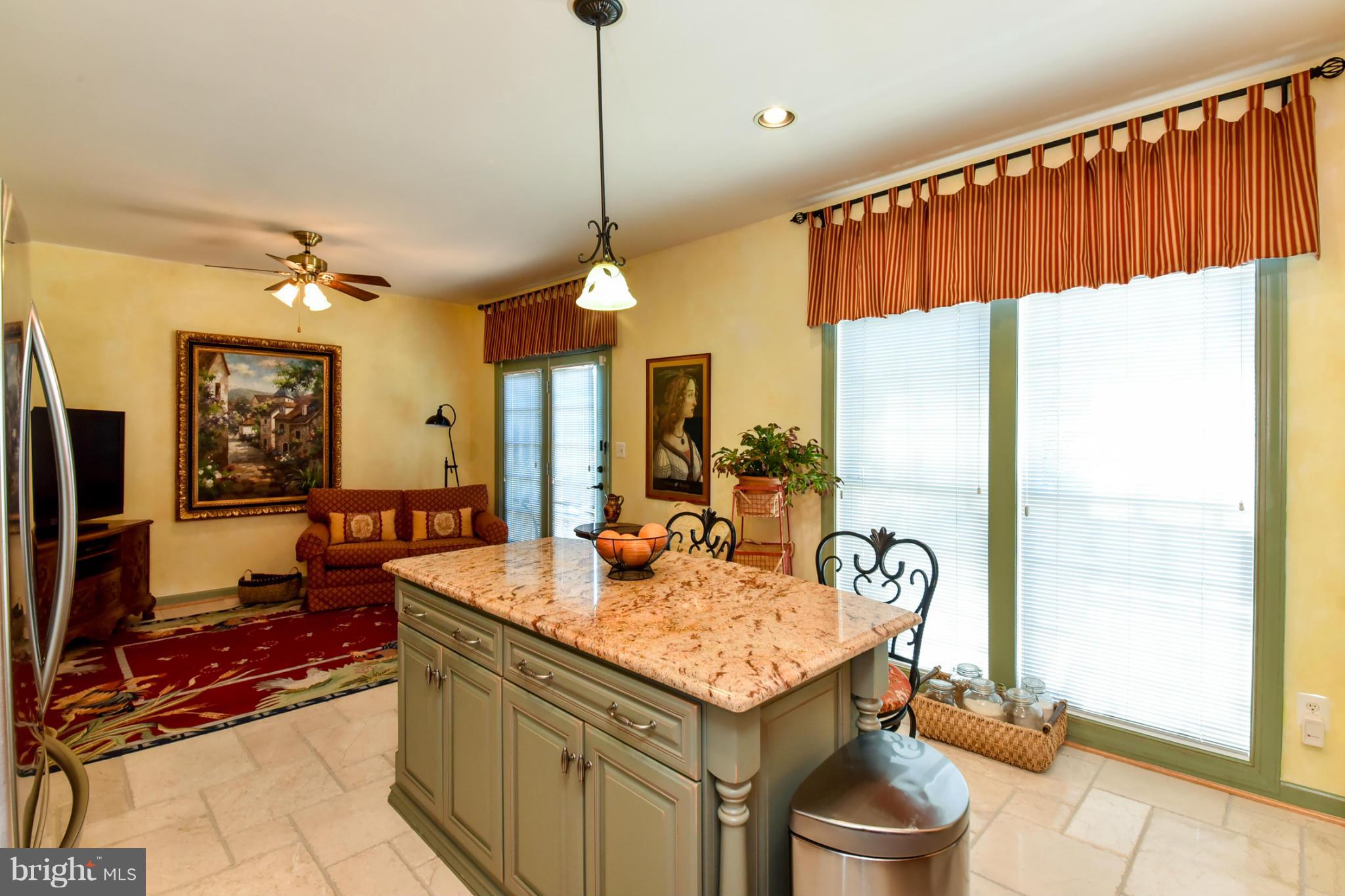 6481 Topsails Lane Springfield, VA 22150 - Photo 4 of 30 Kitchen
