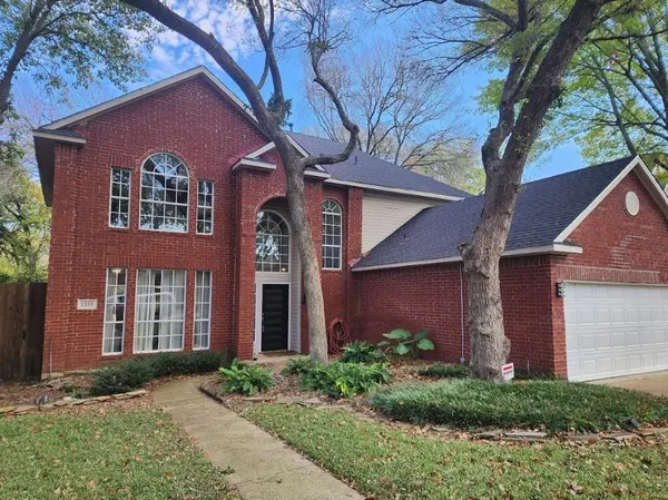 a front view of house with yard