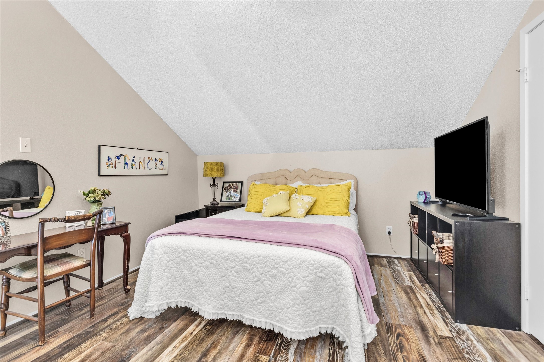 12900 Walden Road, Unit 814H Montgomery, TX 77356 - Photo 22 of 39 Upstairs bedroom