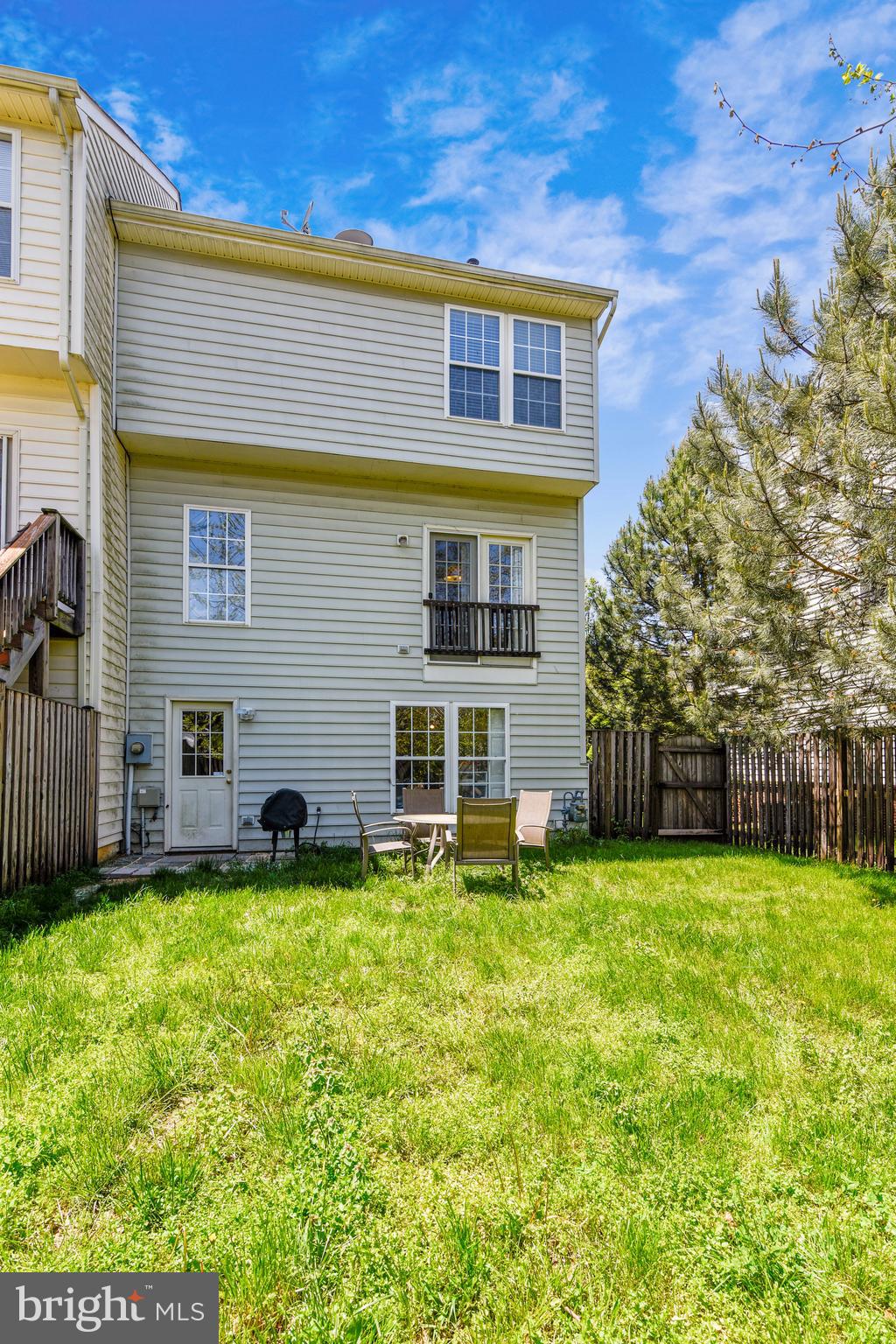 19206 Sweig Terrace Leesburg, VA 20176 - Photo 11 of 84 Oversized backyard