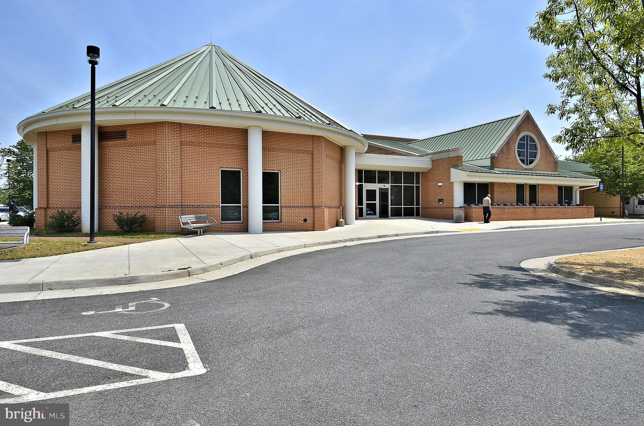 19206 Sweig Terrace Leesburg, VA 20176 - Photo 32 of 84 Great Community Amenities