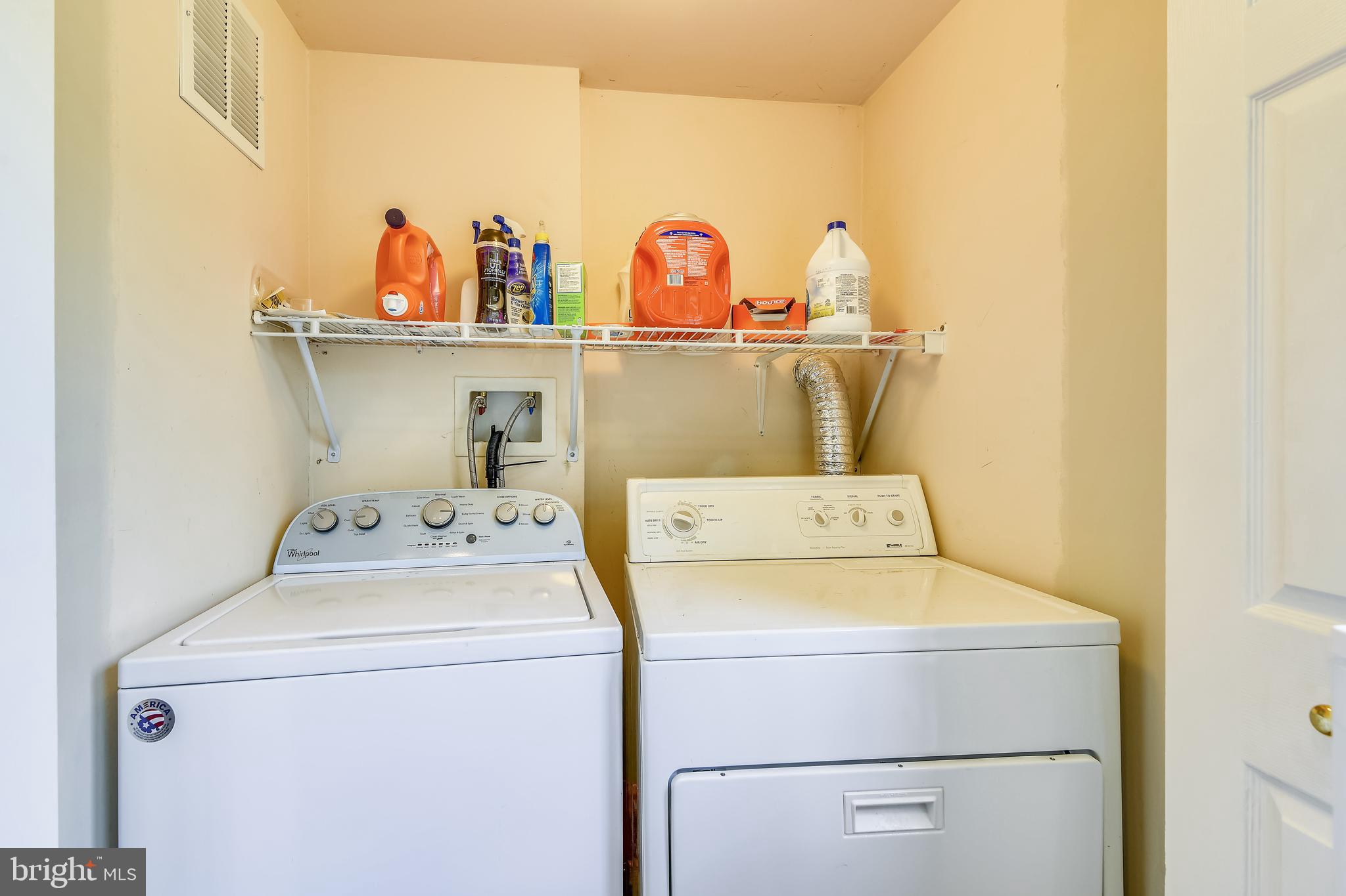 19206 Sweig Terrace Leesburg, VA 20176 - Photo 10 of 84 Full size washer and dryer