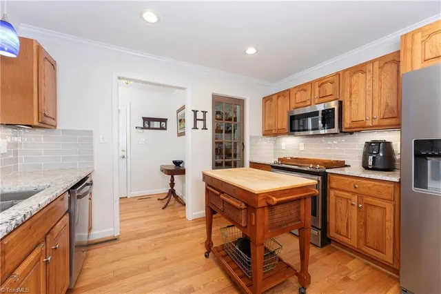 $499,900 | 176 Forest Meadow Lane, Clemmons, NC 27012