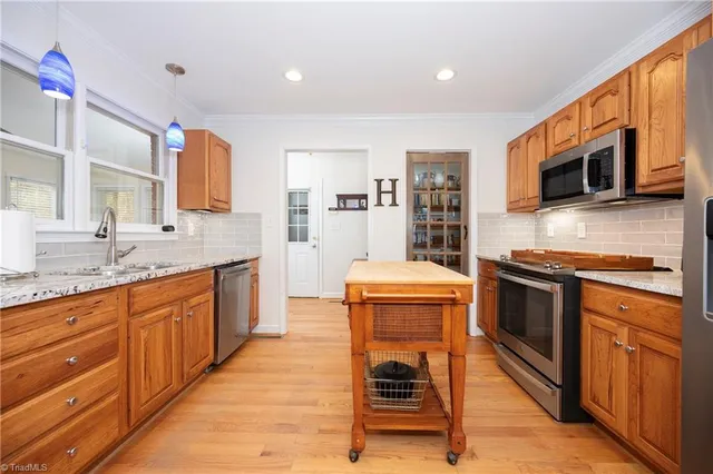 $499,900 | 176 Forest Meadow Lane, Clemmons, NC 27012