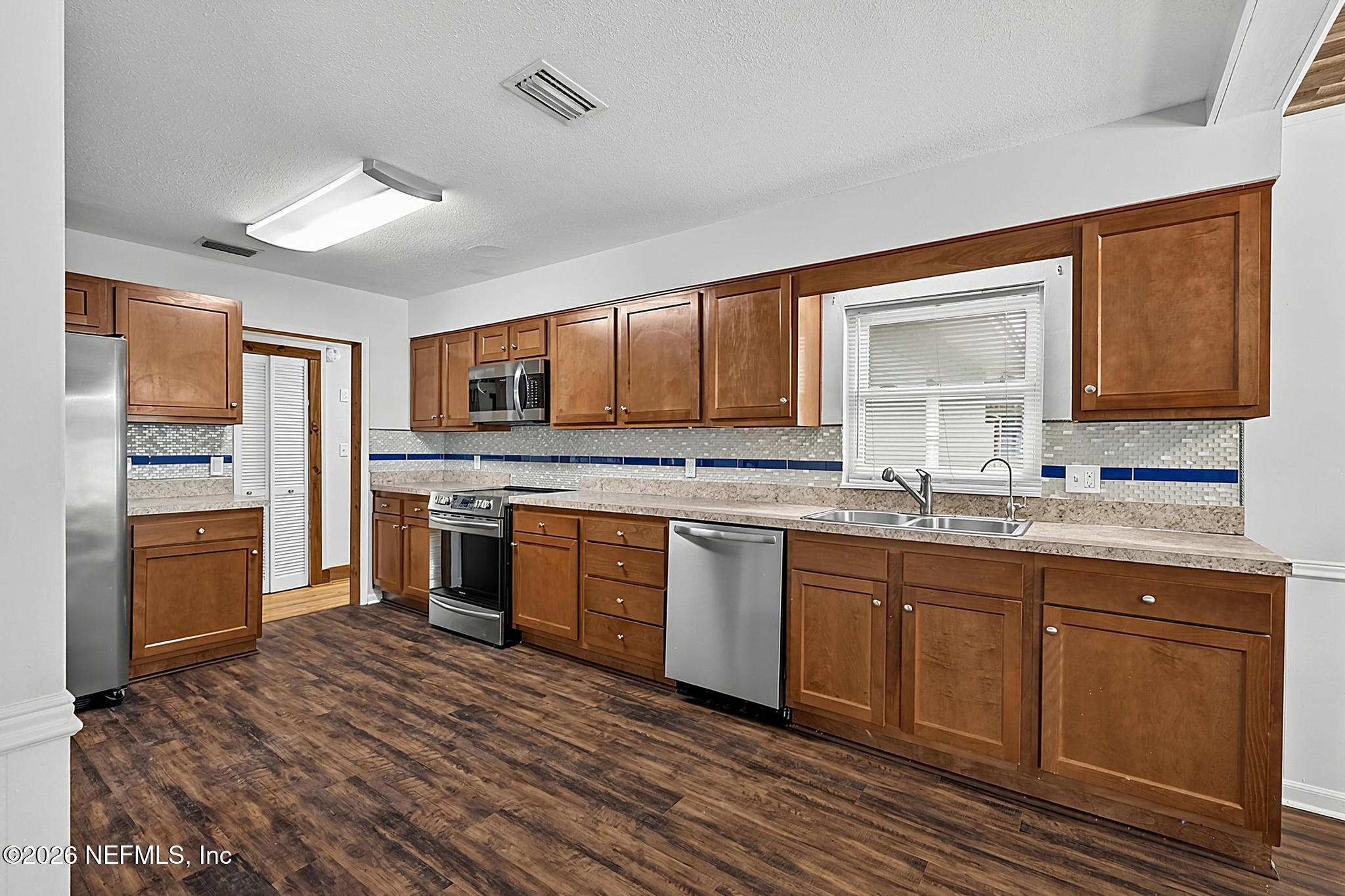 4603 Jammes Road Jacksonville, FL 32210 - Photo 16 of 36 DSC_9082