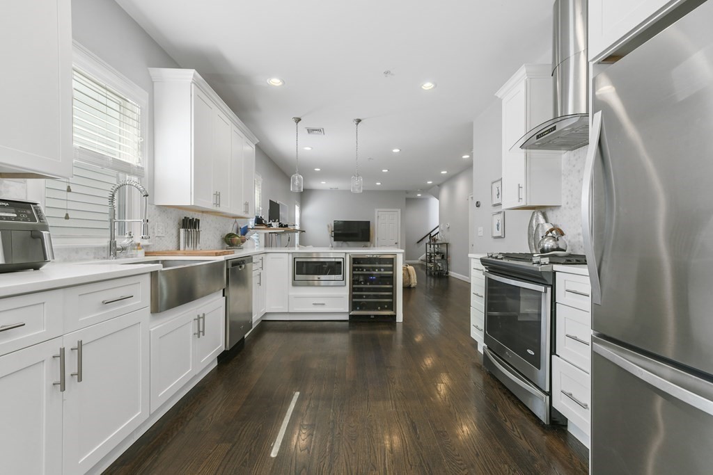 349 Meridian Street, Unit 2 Boston, MA 02128 - Photo 3 of 21