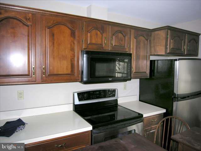 2045 E Raleigh Road Hummelstown, PA 17036 - Photo 3 of 12 Gallery Image 3