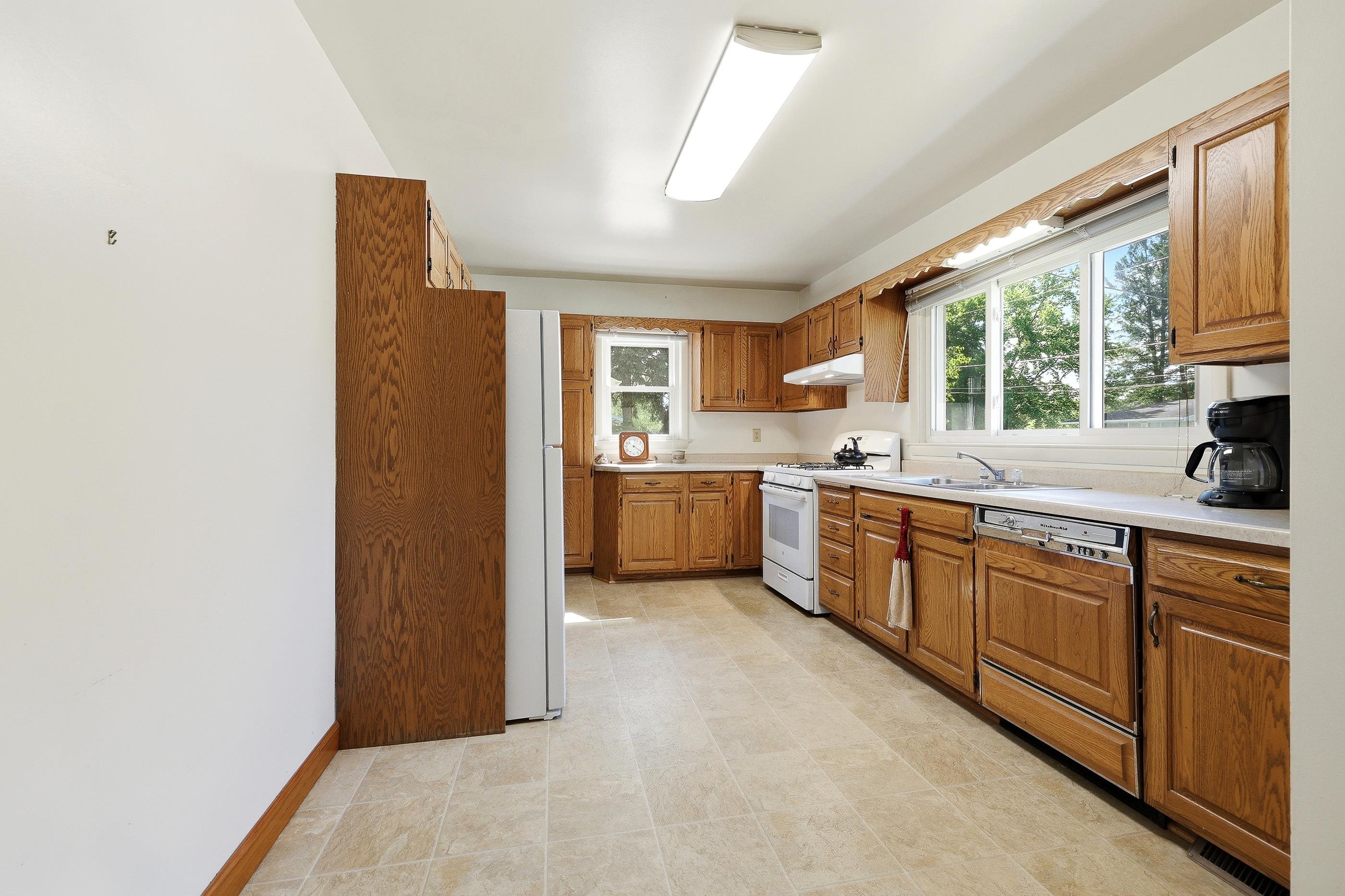 308 Walker Street Stevens Point, WI 54481 - Photo 14 of 39