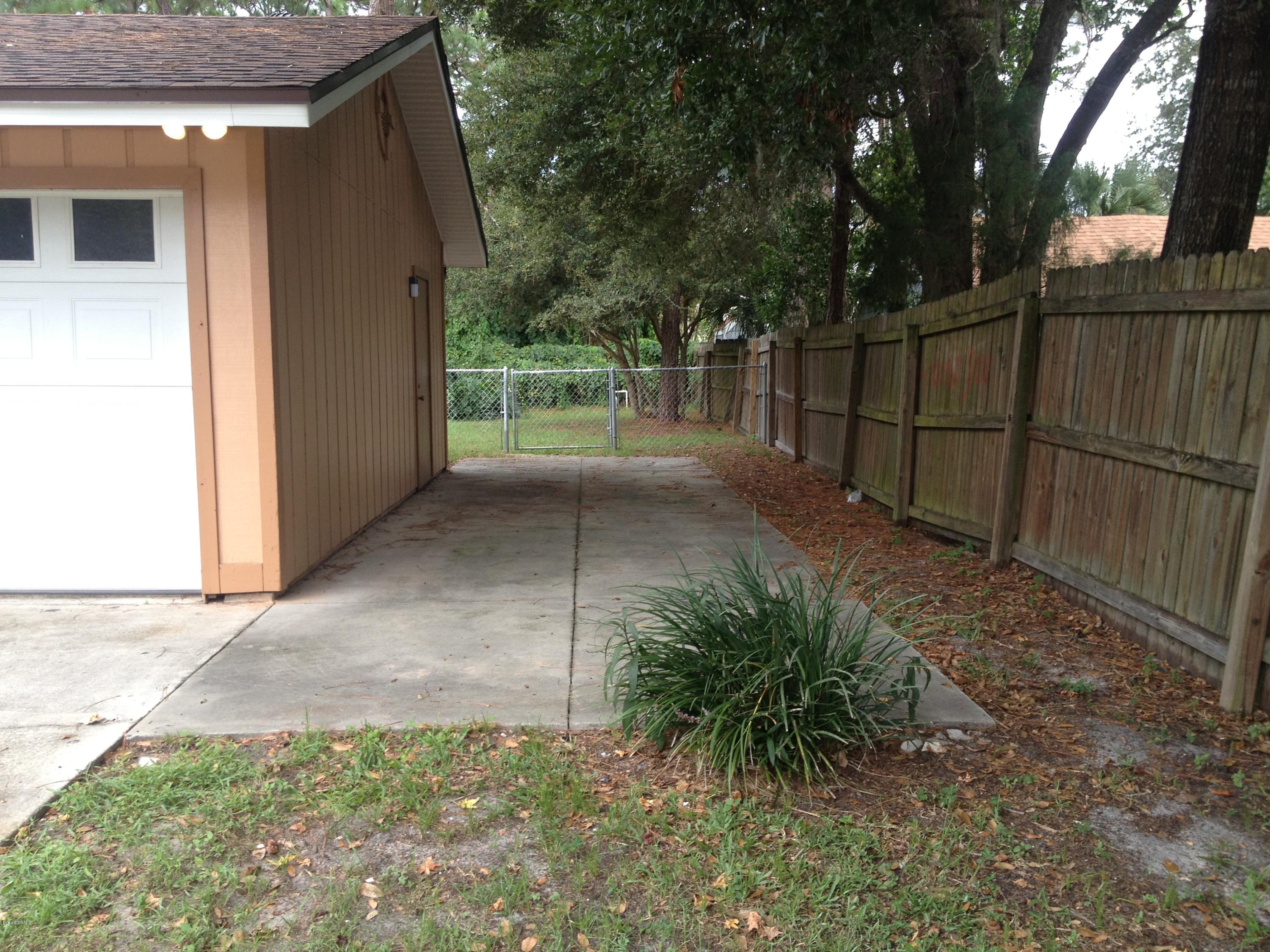 6110 Dees Road Cocoa, FL 32927 - Photo 10 of 13 IMG_2450
