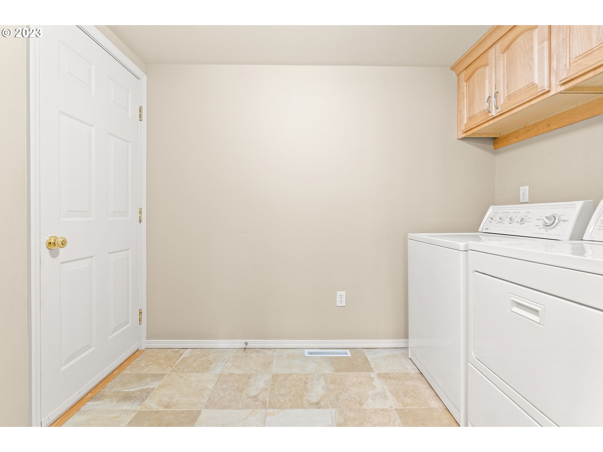 15834 Northwest Rondos Drive Portland, OR 97229 - Photo 33 of 41 Gallery Image 33