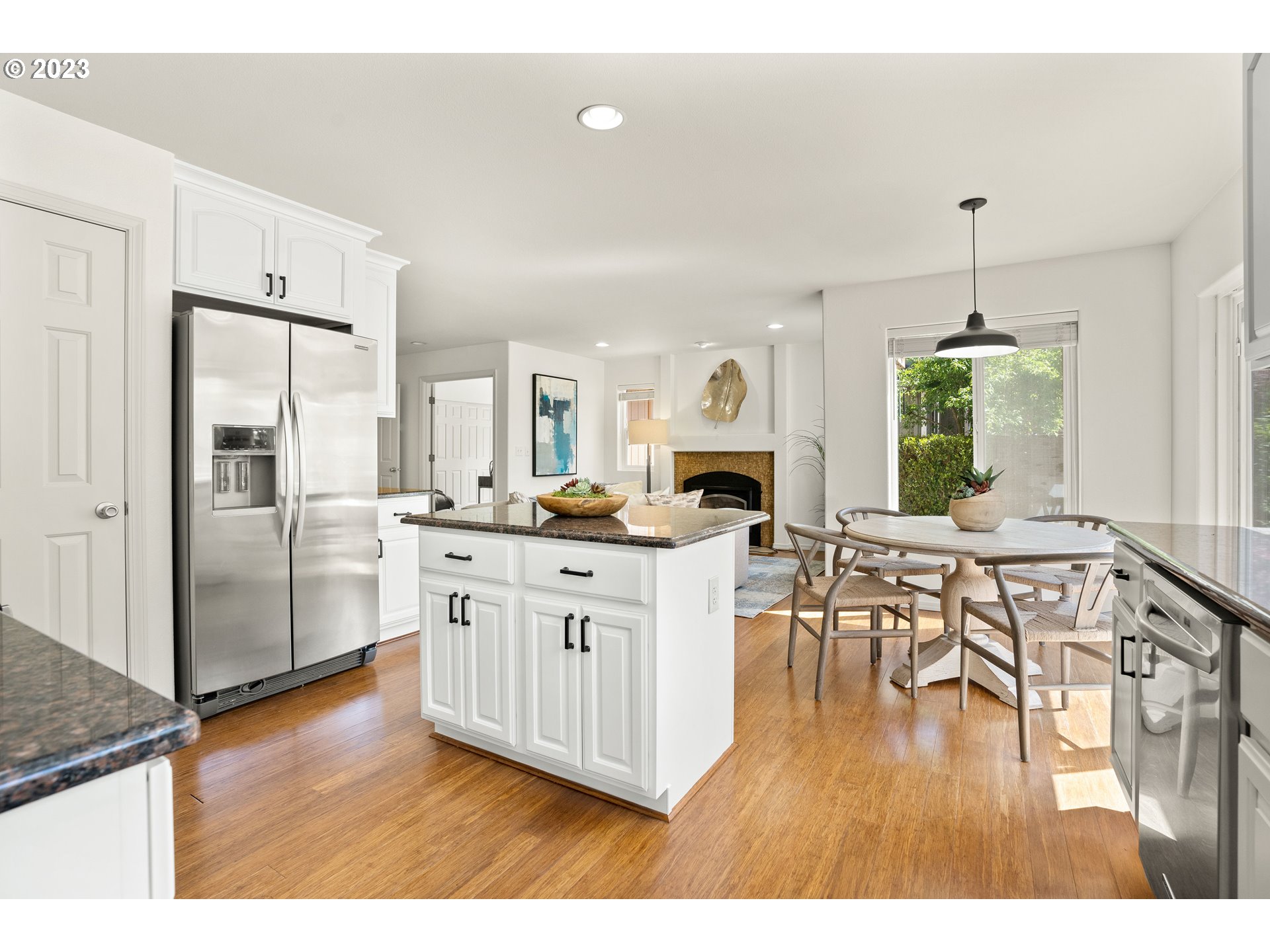 15834 Northwest Rondos Drive Portland, OR 97229 - Photo 5 of 41 Gallery Image 5