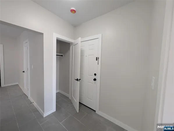 $1,825 | 173-179 Madison Street, Unit C6, Passaic, NJ 07055