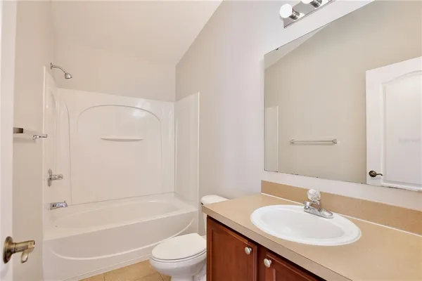 $2,095 | 10710 Dawson Lily Way, Unit 38A, Orlando, FL 32832