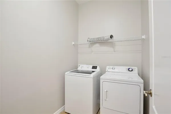 $2,095 | 10710 Dawson Lily Way, Unit 38A, Orlando, FL 32832