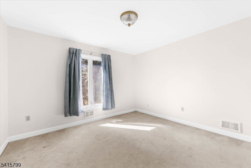 300 Old York Road Flemington, NJ 08822 - Photo 21 of 32
