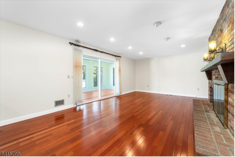 300 Old York Road Flemington, NJ 08822 - Photo 9 of 32