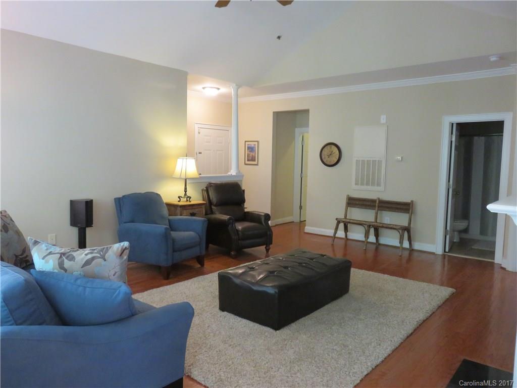 5601 Fairview Road Charlotte, NC 28209 - Photo 5 of 21