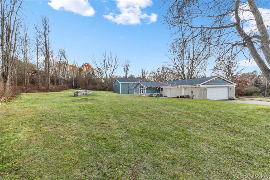 9240 Allen Road Clarkston, MI 48348 - Photo 45 of 53