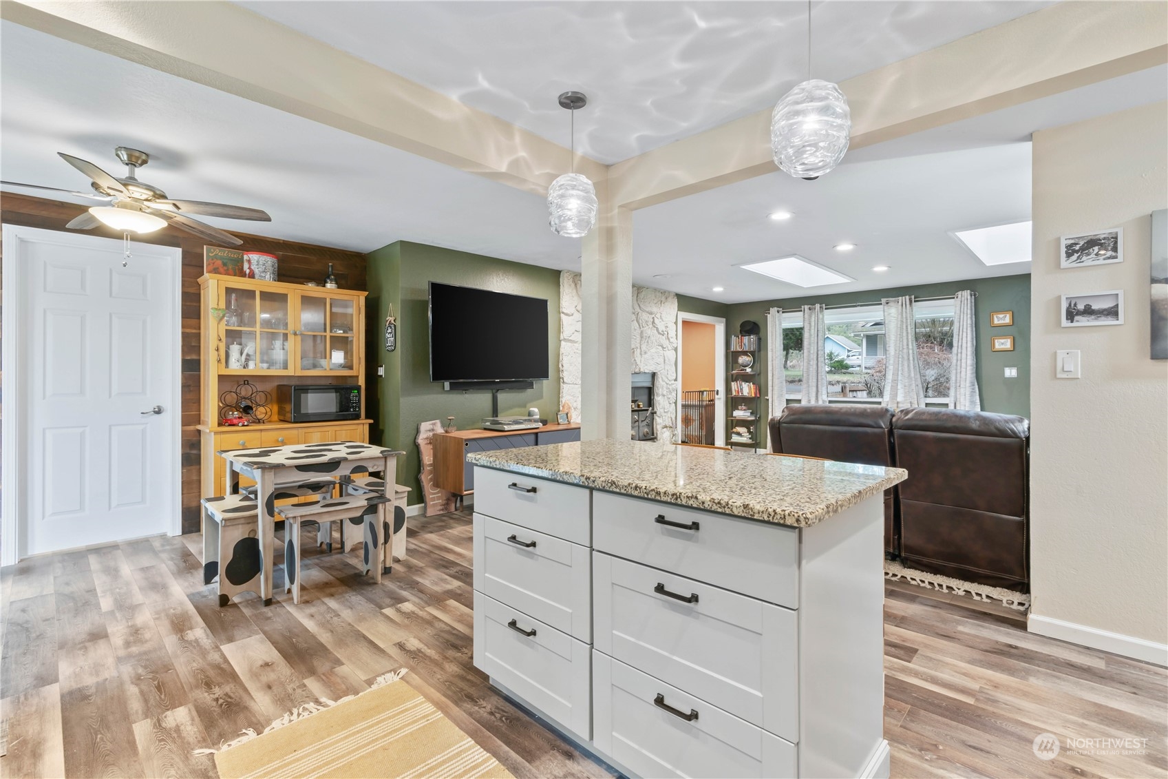 33 Strawberry Hill Road Elma, WA 98541 - Photo 8 of 30 Gallery Image 8