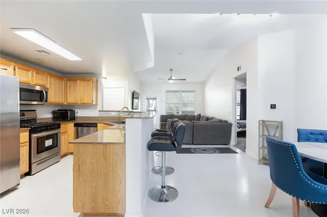 $275,000 | 9975 Peace Way, Unit 2138, Las Vegas, NV 89147