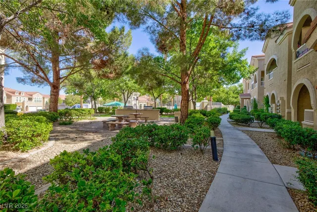 $275,000 | 9975 Peace Way, Unit 2138, Las Vegas, NV 89147