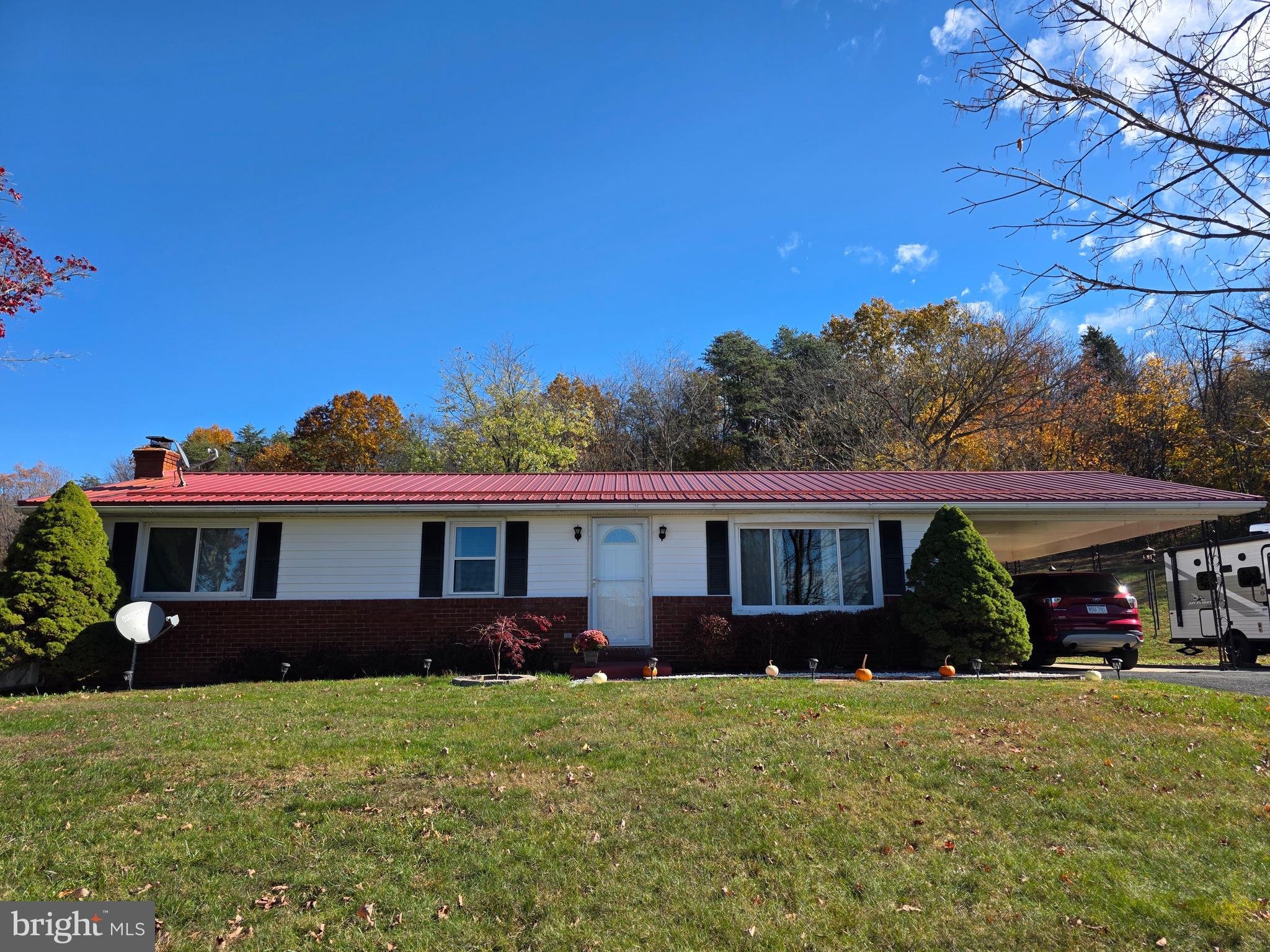 951 Johnsons Mill Road Berkeley Springs, WV 25411 - Photo 2 of 66