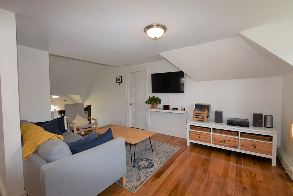 30 Appleton Street, Unit 3 Waltham, MA 02453 - Photo 3 of 20
